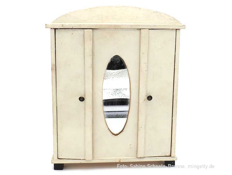 WeiÃŸer Kleiderschrank mit ovalem Spiegel