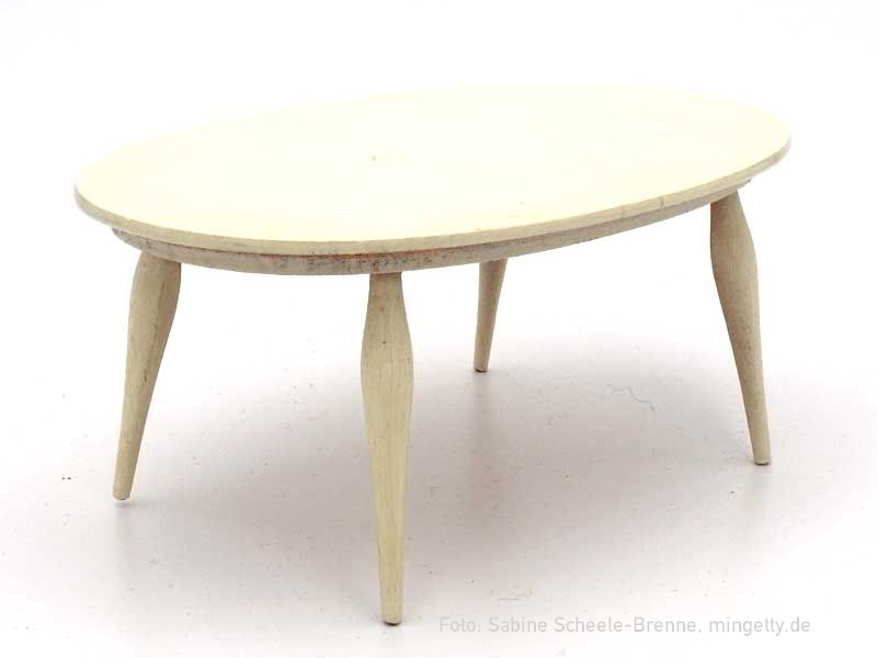 Ovaler EÃŸtisch