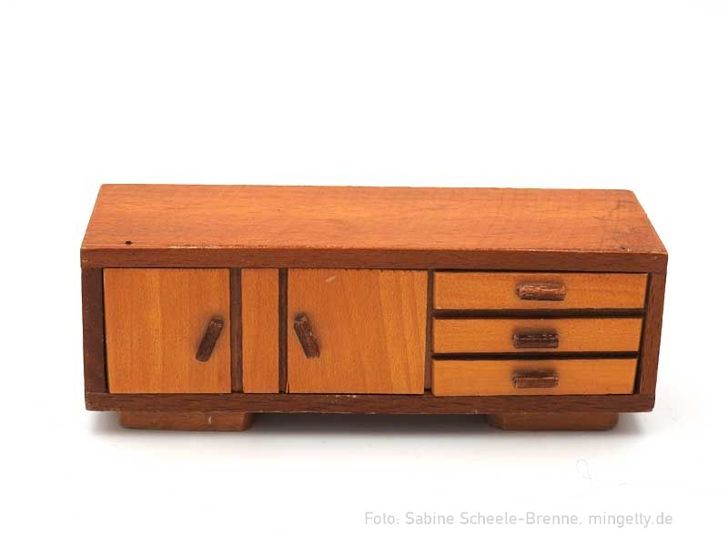 Wohnzimmerkommode