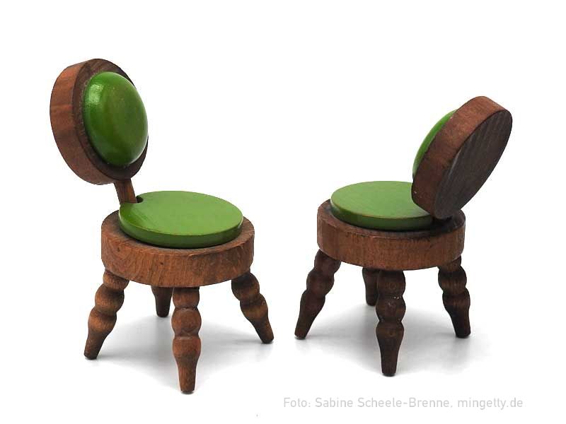 StÃ¼hle mit runden Polstern