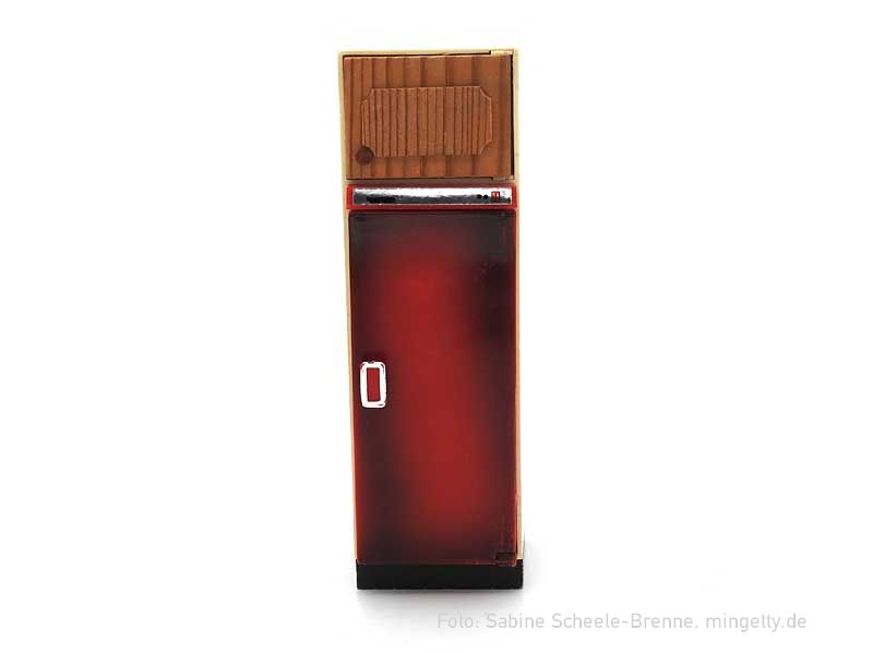 Hoher KÃ¼hlschrank